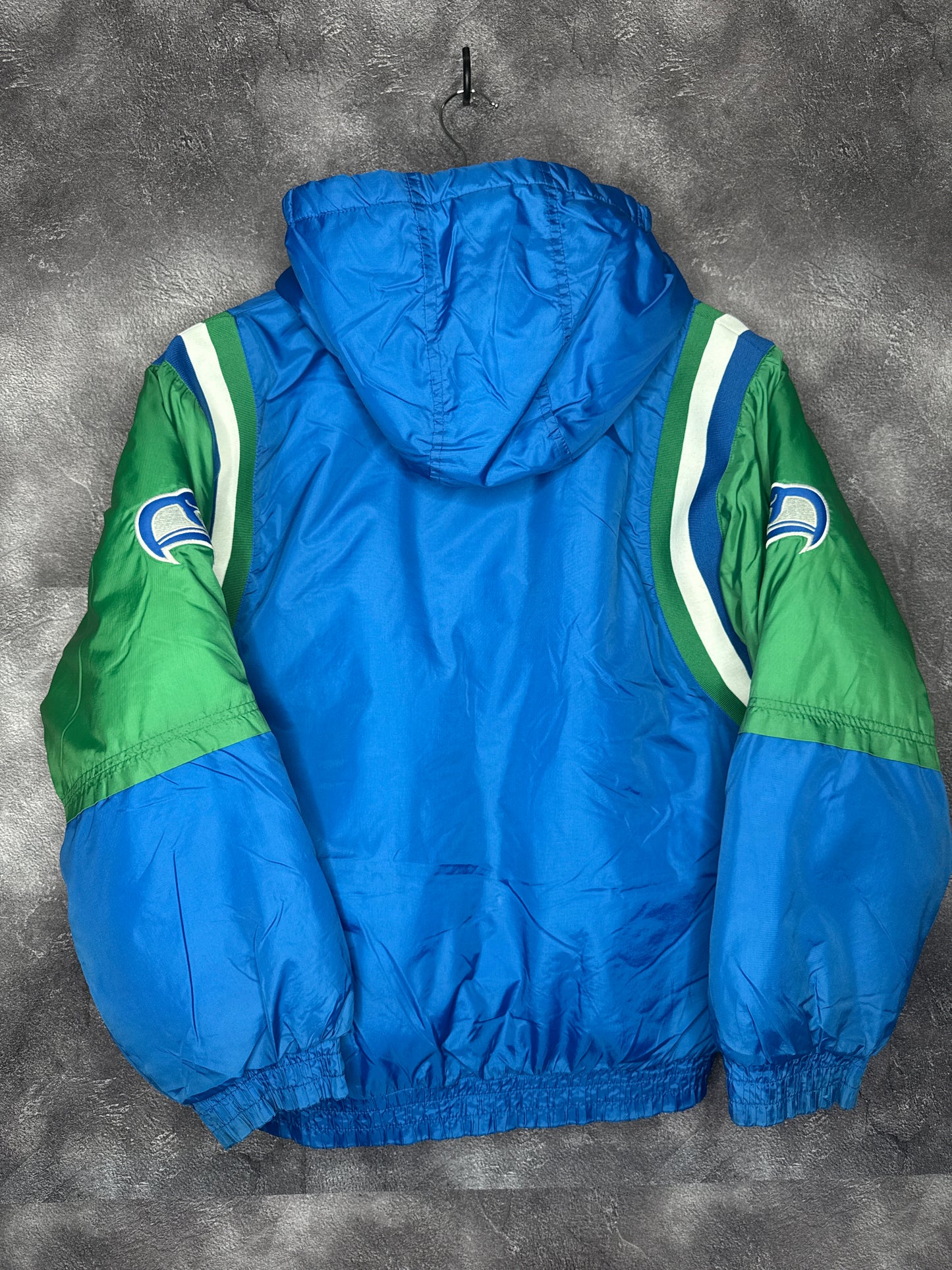 90s Seattle Seahawks NFL Retro Logo Puffer Jacket M