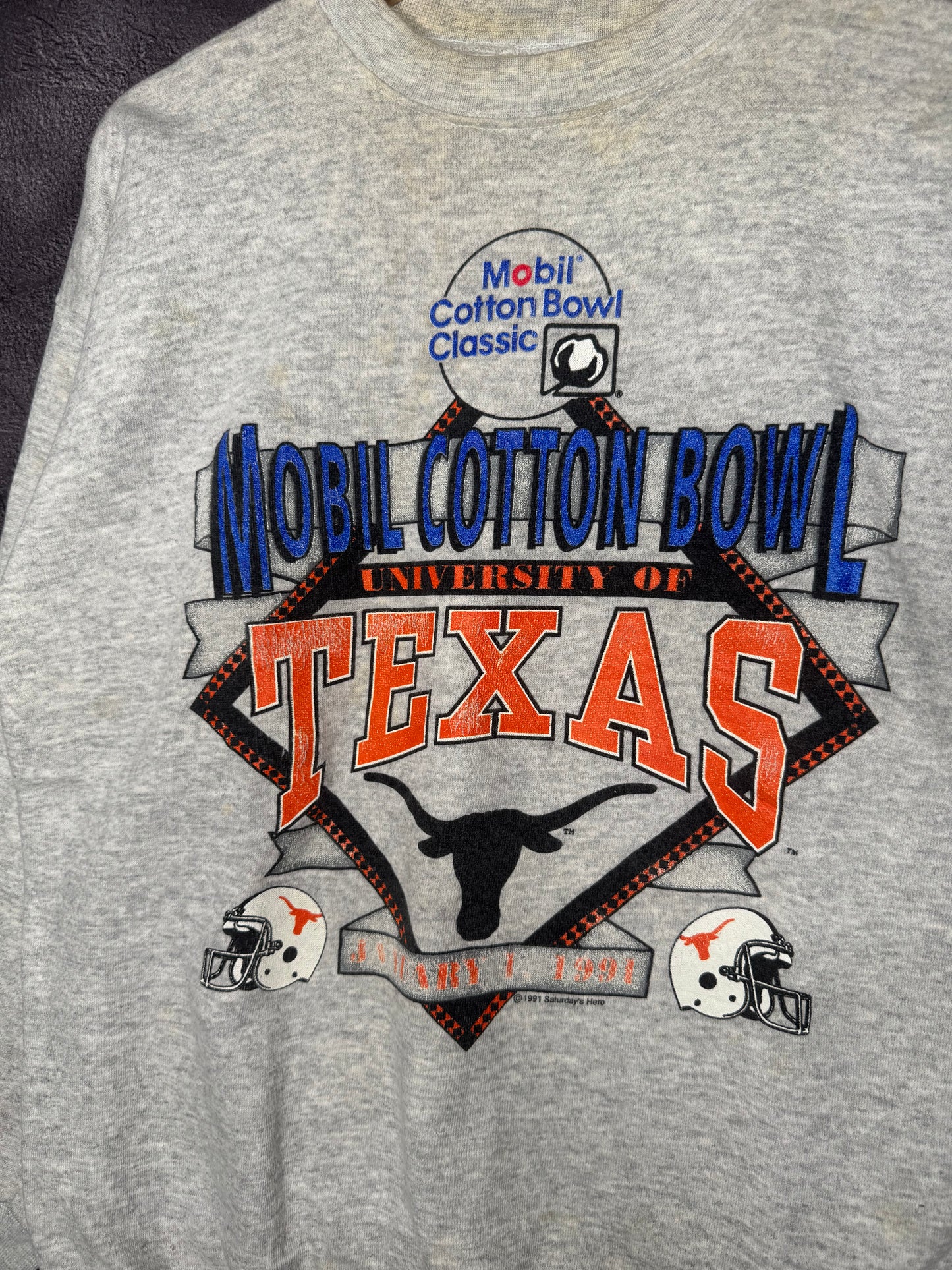 1991 Texas Longhorns Mobil Cotton Bowl Classic Faded Sweatshirt L