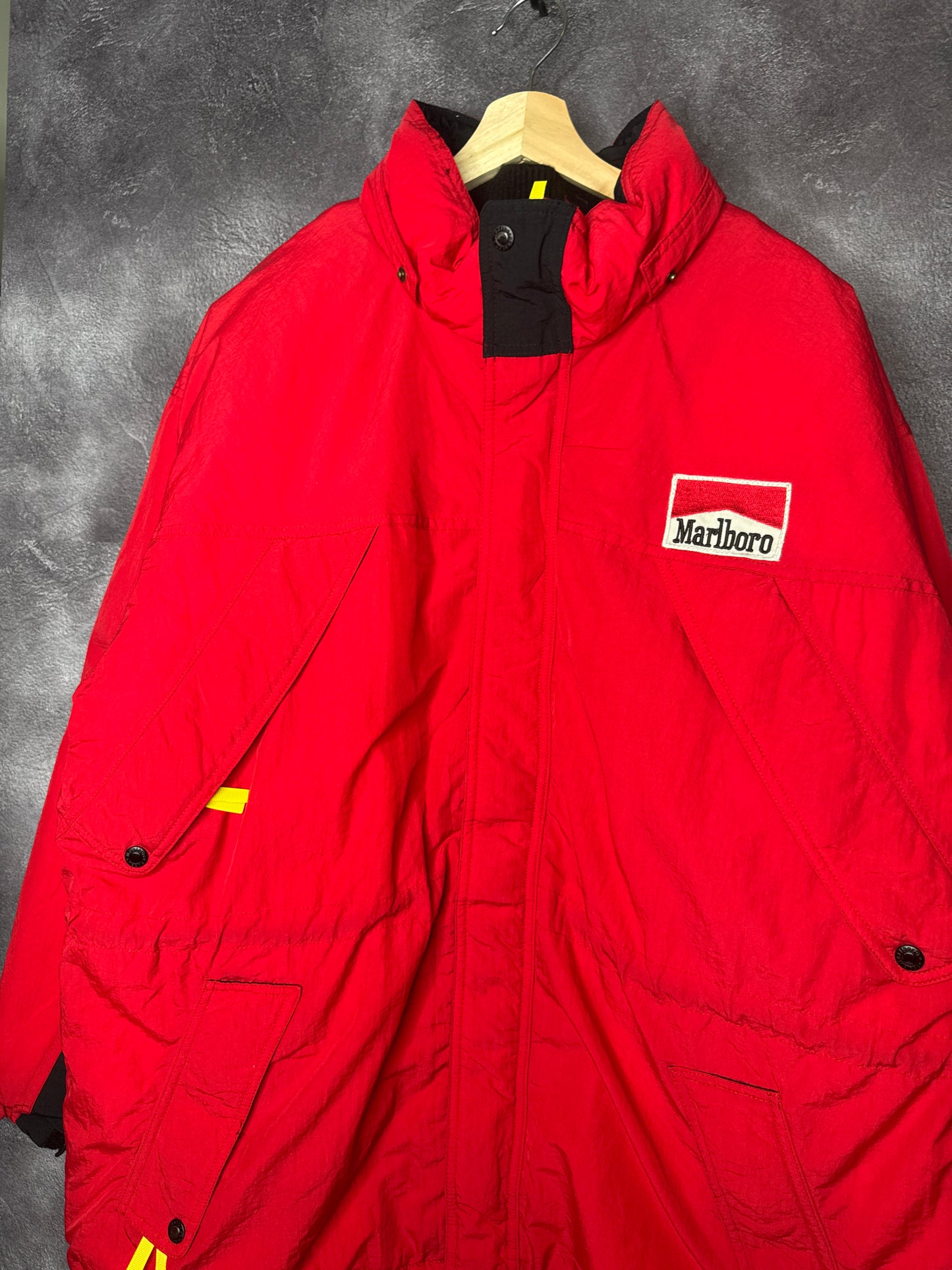 90s Marlboro Utility Puffer Jacket 2XL