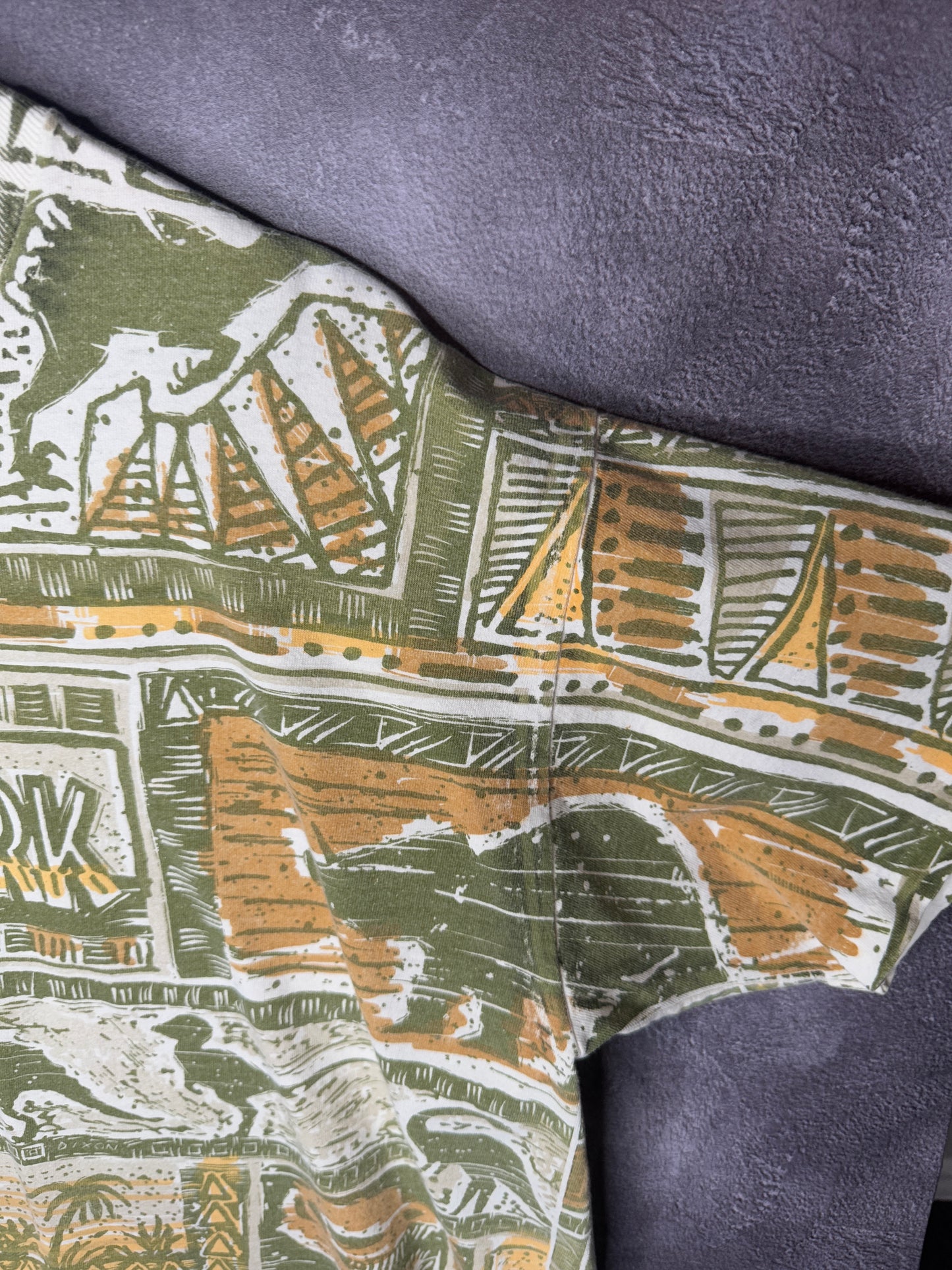 Rare 1993 Jurassic Park Forest Dinasours AOP XL