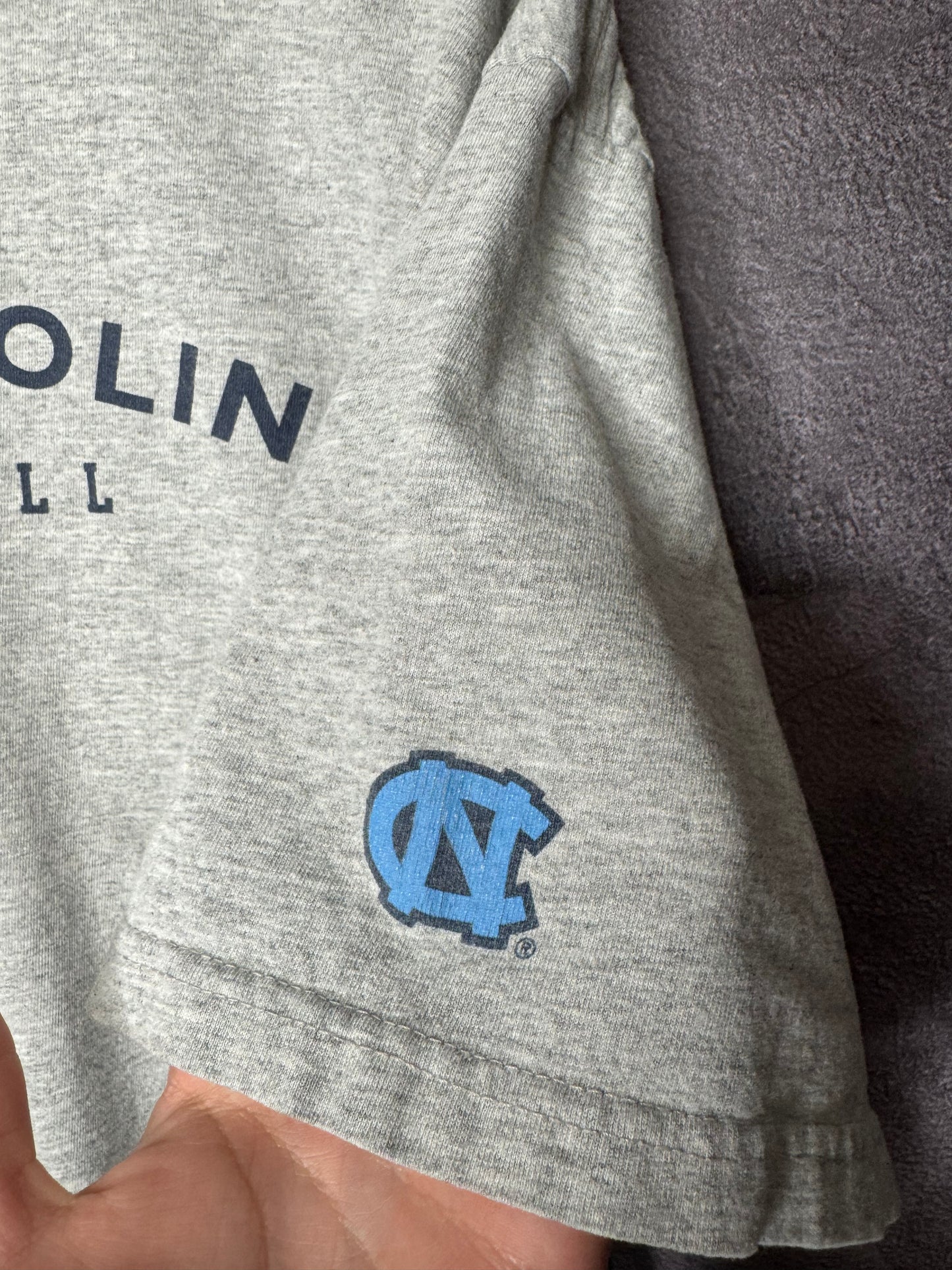 90's North Carolina Basketball Centerswoosh Tee L