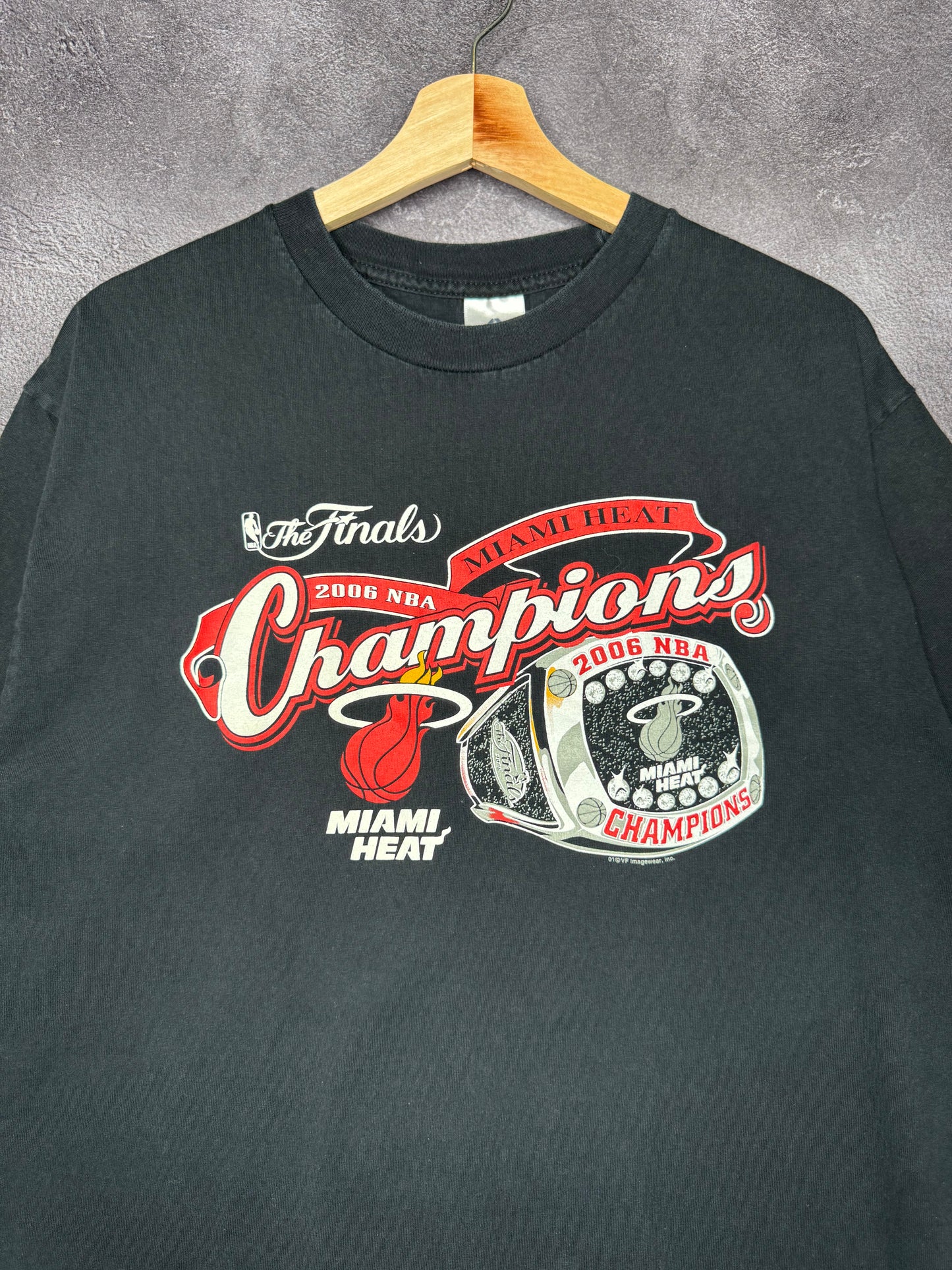 2006 Miami Heat NBA Finals Champions Ring Tee L