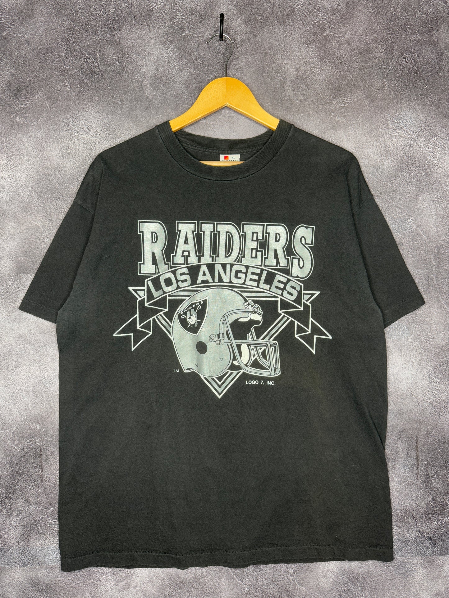 90s Los Angeles Raiders Logo 7 Helmet Tee XL