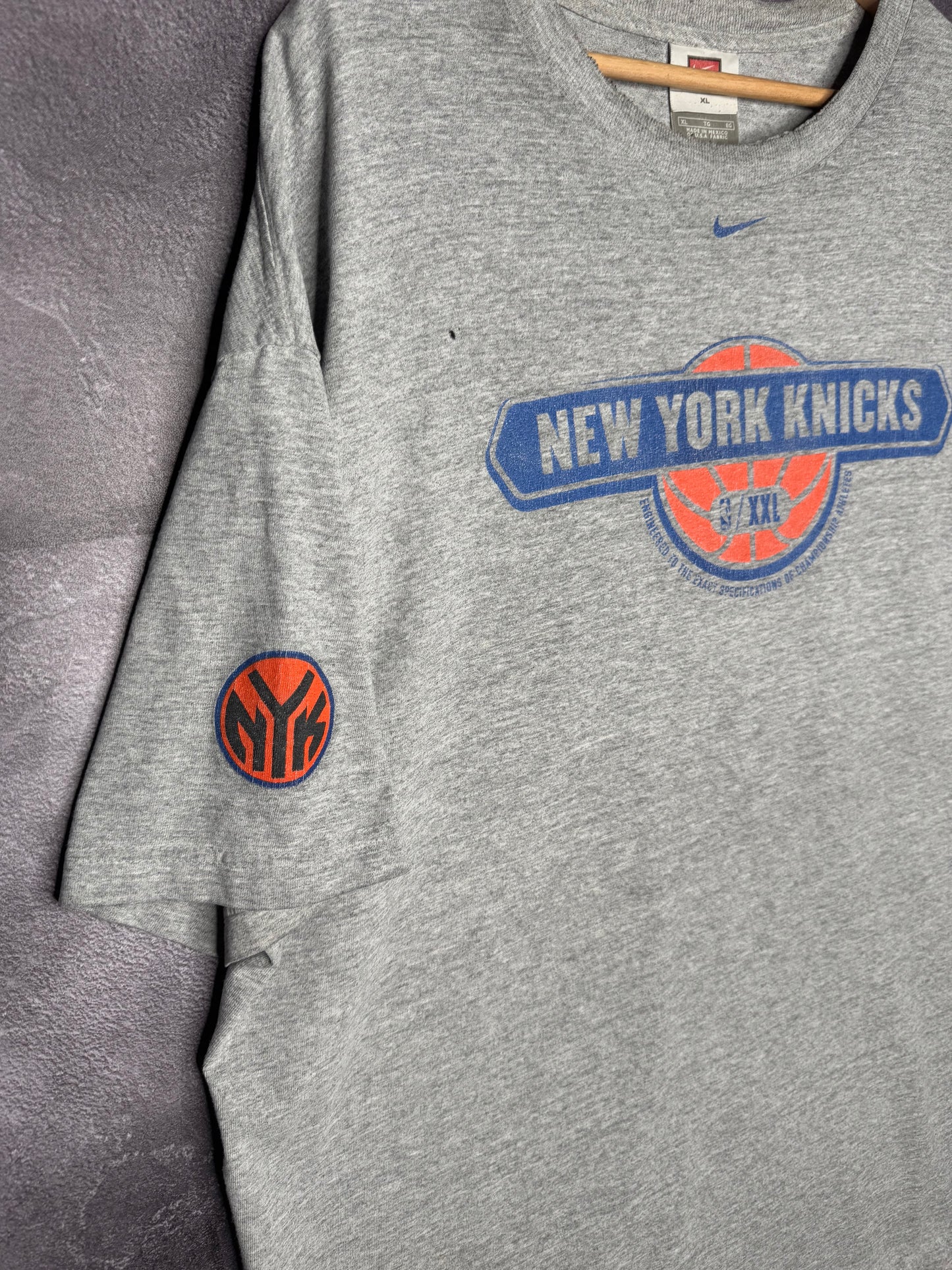 90s New York Knicks Nike  Centerswoosh Tee XL