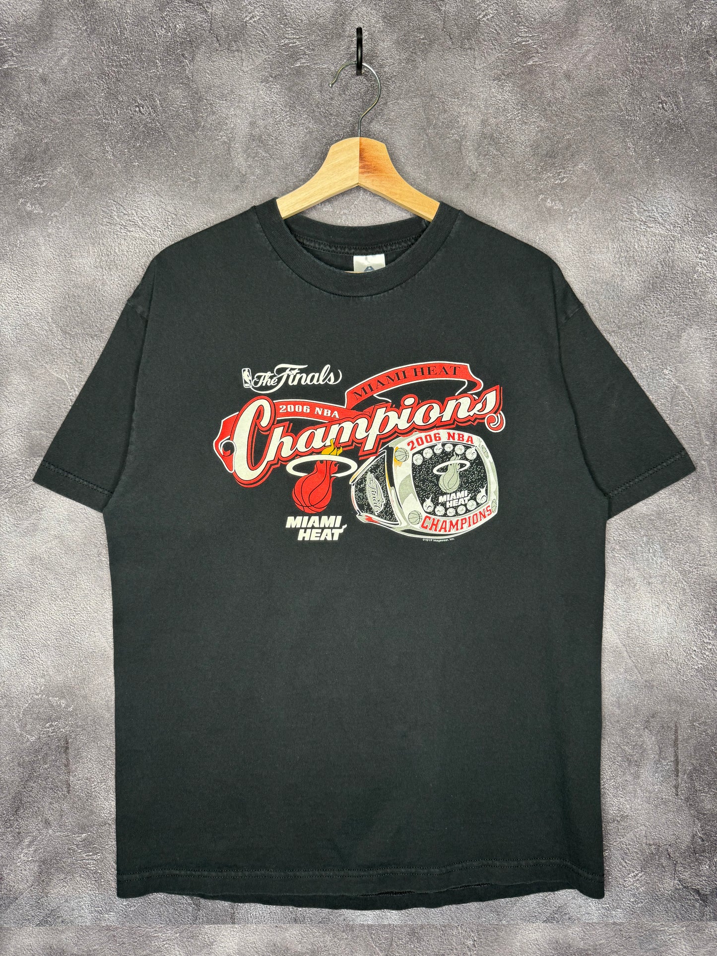 2006 Miami Heat NBA Finals Champions Ring Tee L