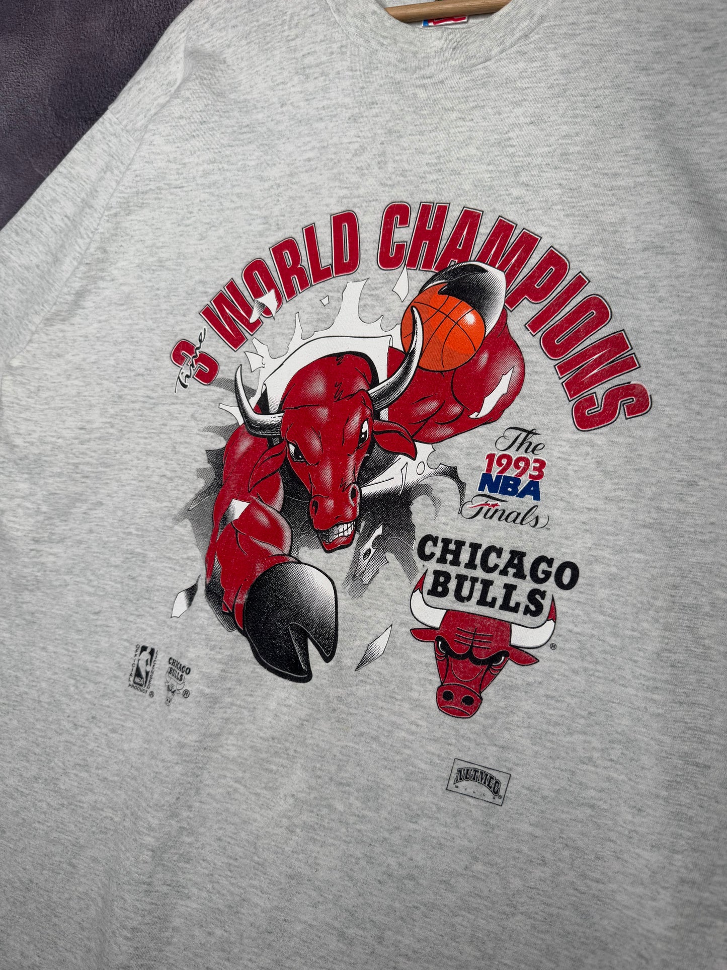 1993 Chicago Bulls NBA Finals Champions Bull Breakthrough Tee XL