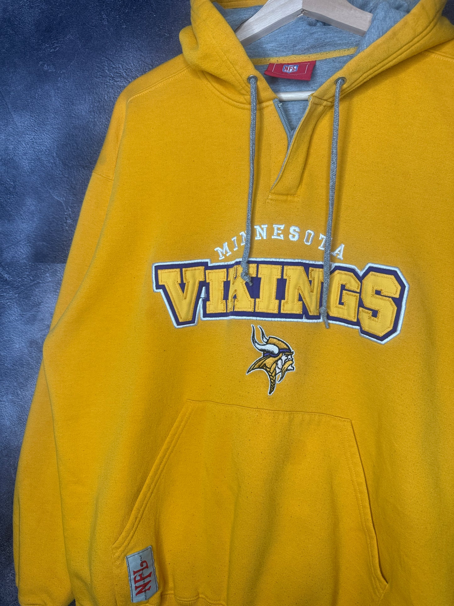 Y2K Minnesota Vikings NFL Yellow Hoodie L