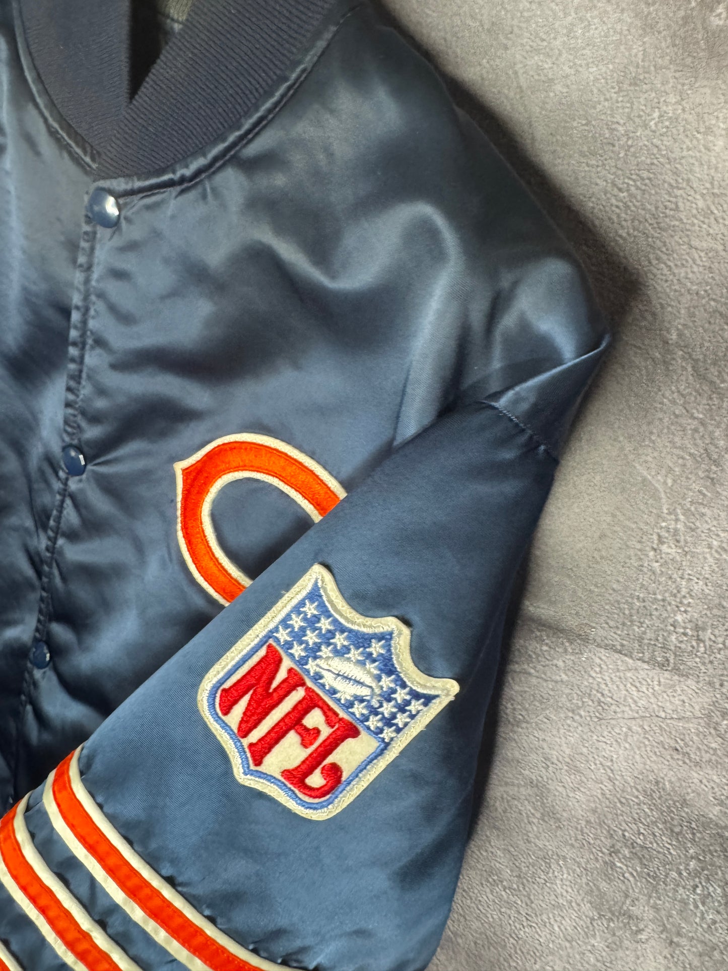 90s Chicago Bears Starter Satin Bomber Jacket L
