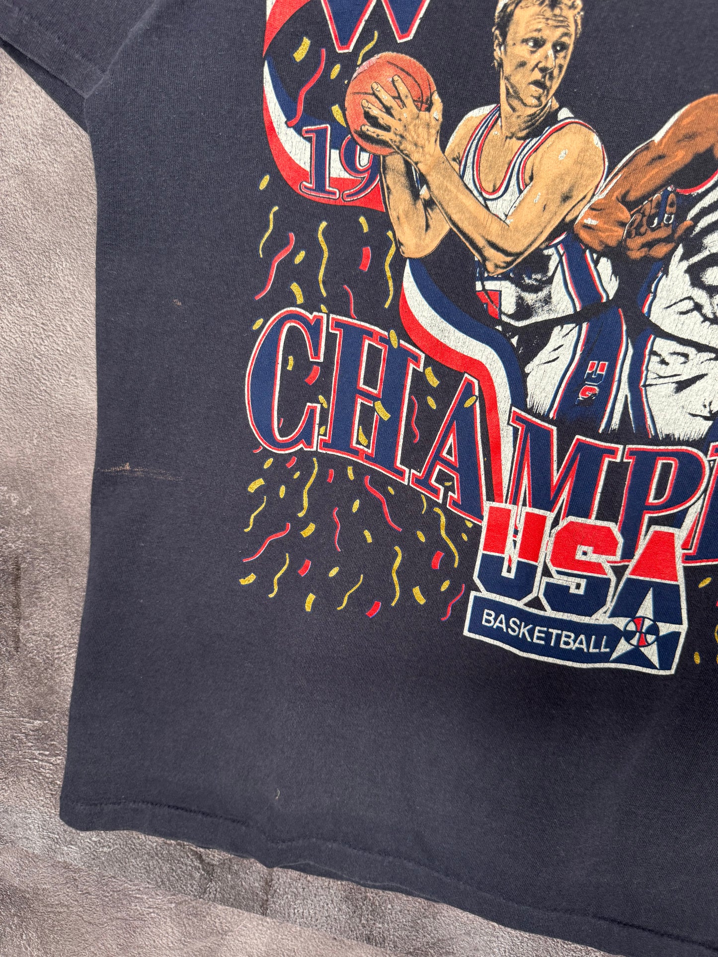 1992 USA Basketball World Champions Bird Magic Tee L