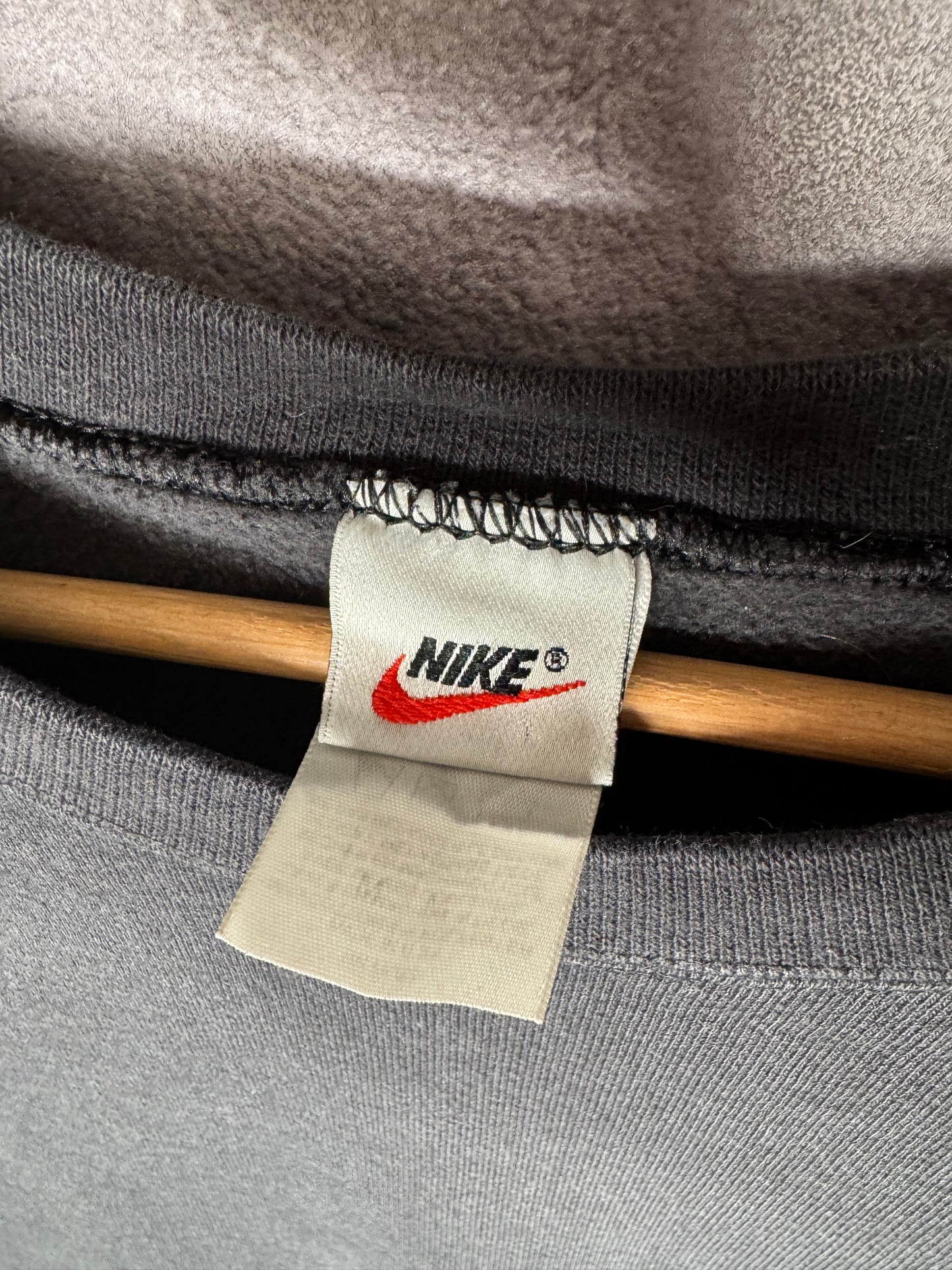 90's Black Nike Essential Sweatshirt M
