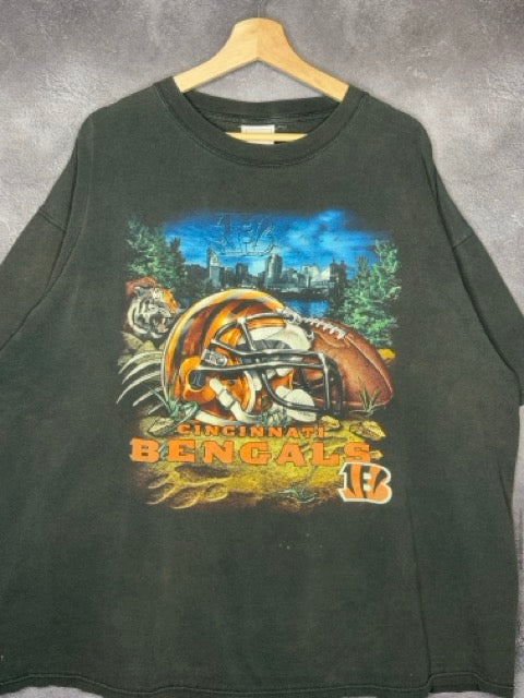 90s Cincinnati Bengals NFL Big Helmet City Graphic Tee 3XL